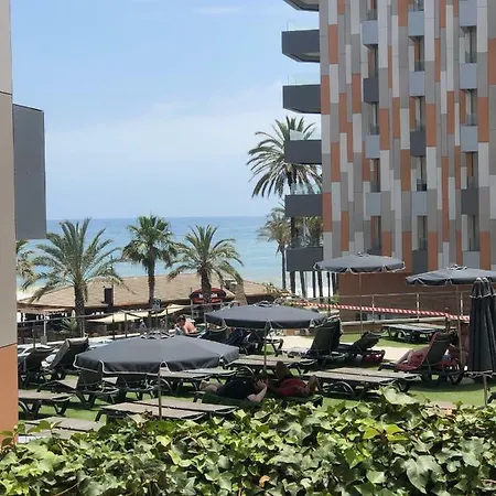 Bajondillo Frente Al Mar Apartment